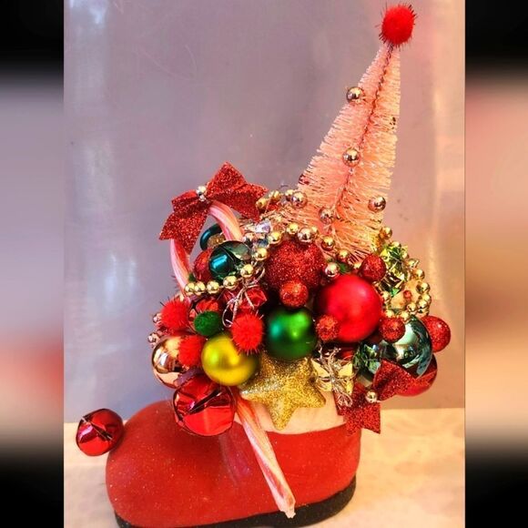 Vintage Mint '50s Ceramic Santa Boot w/Vintage Ornaments/Tree Centerpiece 9"x5" - Picture 4 of 8